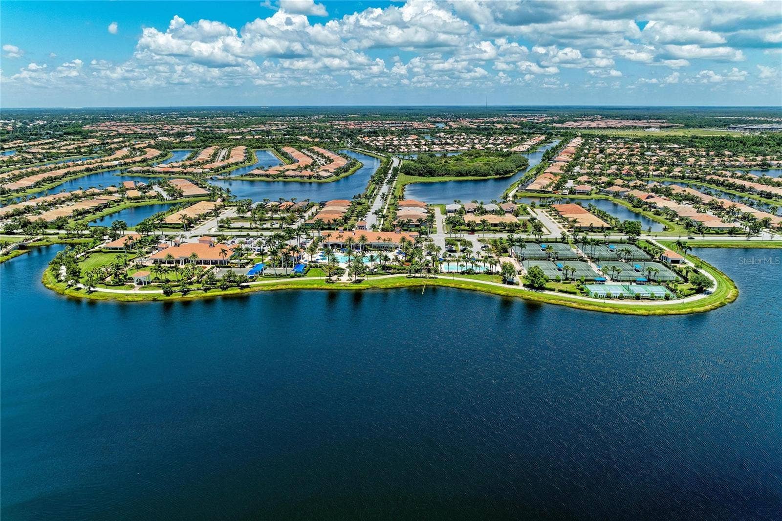 19143 KIRELLA STREET, Venice, FL 34293 19143 KIRELLA STREET, Venice, FL 34293