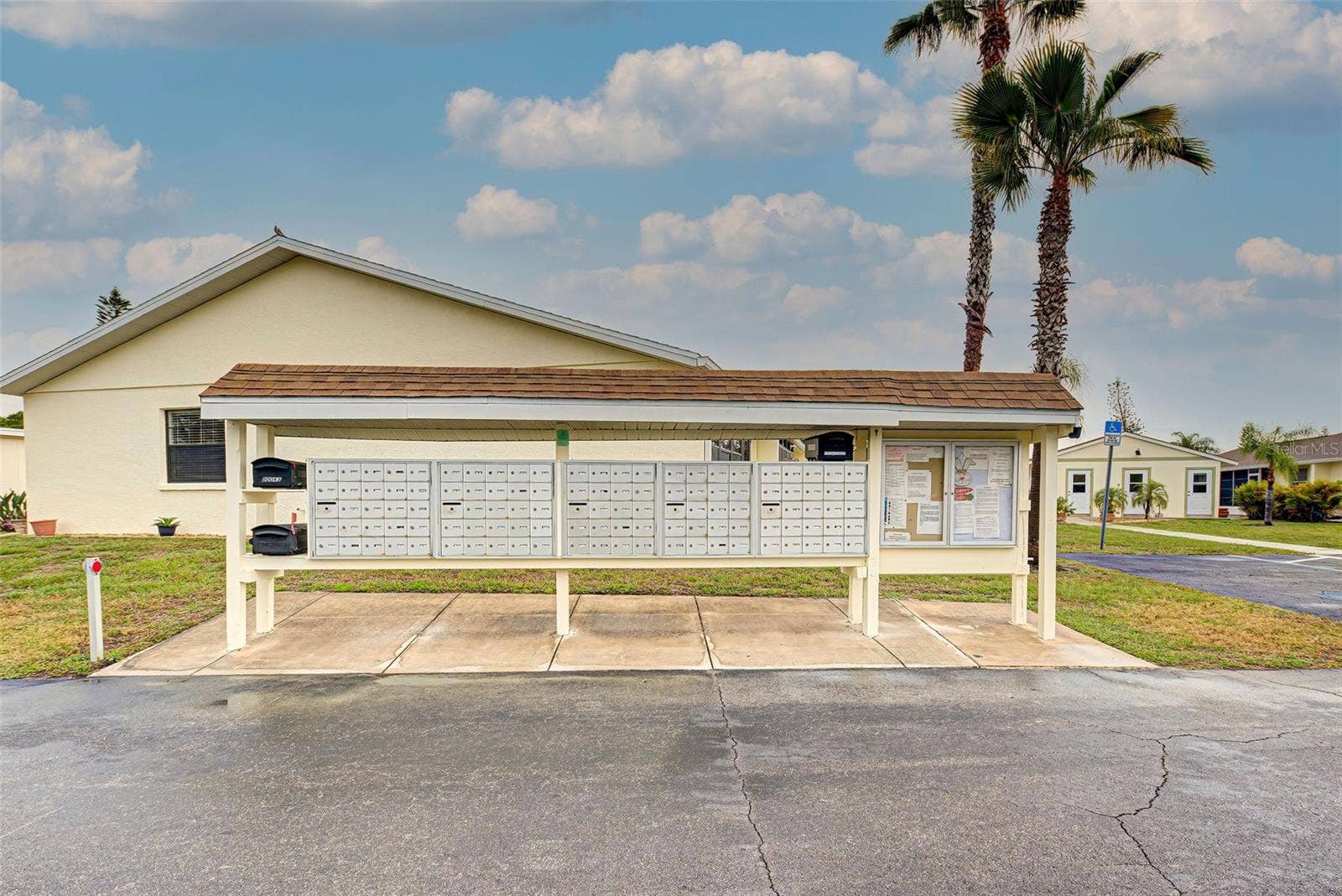 COMMUNITY MAILBOX
