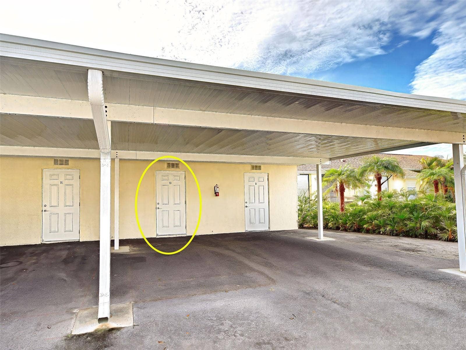 CARPORT