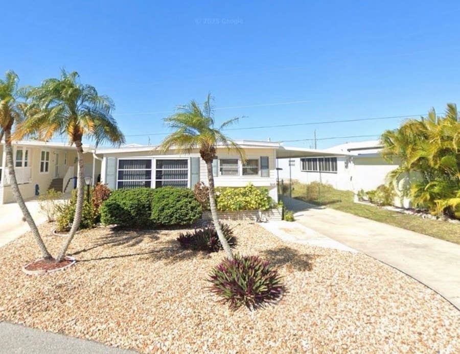 Property photo for 864 S GREEN CIRCLE, Venice, FL