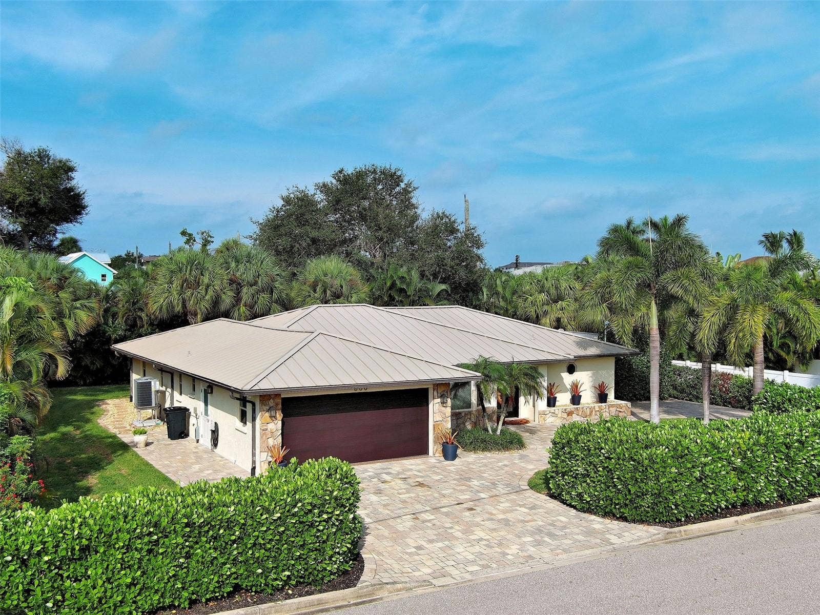 800 OSPREY STREET, Venice, FL 34285 800 OSPREY STREET, Venice, FL 34285