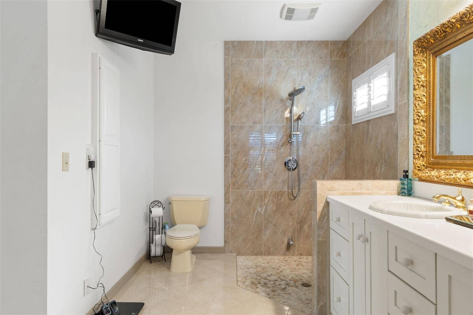 966 N DORAL LANE, Venice, FL 34293 966 N DORAL LANE, Venice, FL 34293