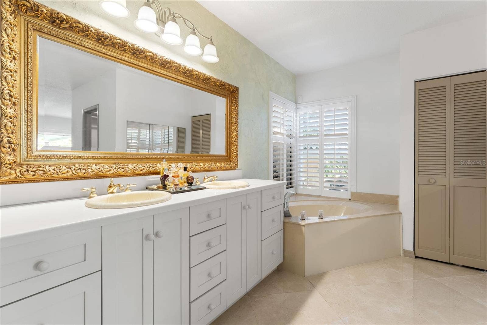 966 N DORAL LANE, Venice, FL 34293 Primary bathroom