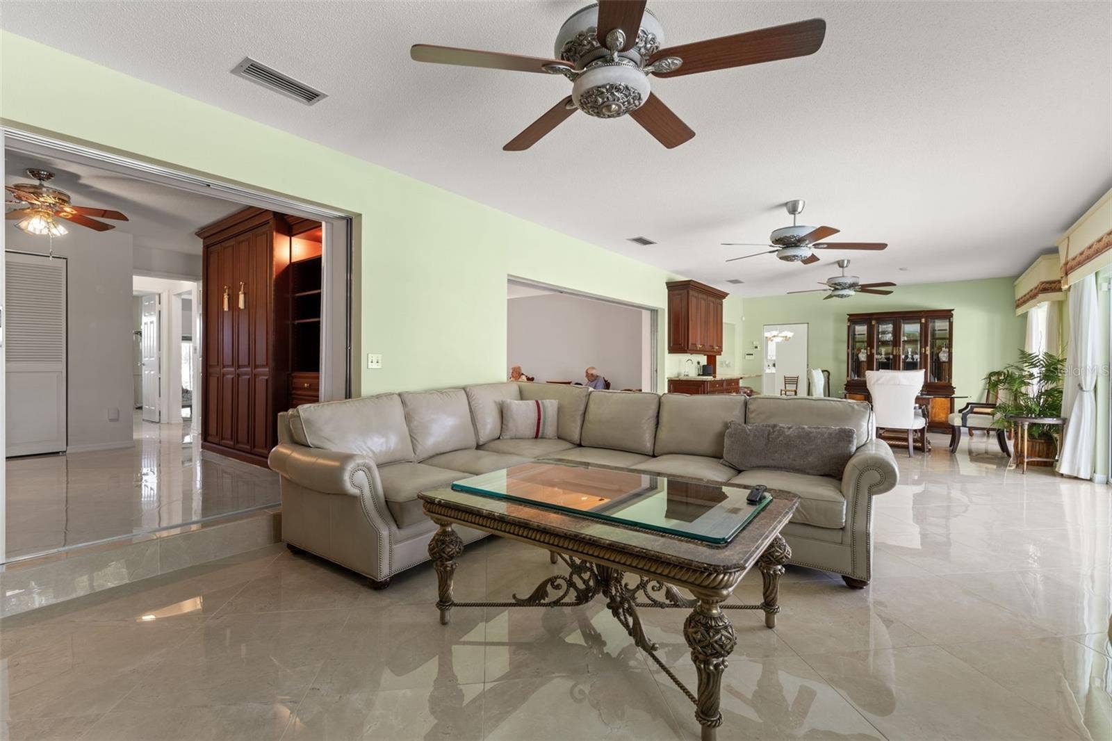 966 N DORAL LANE, Venice, FL 34293 Living room