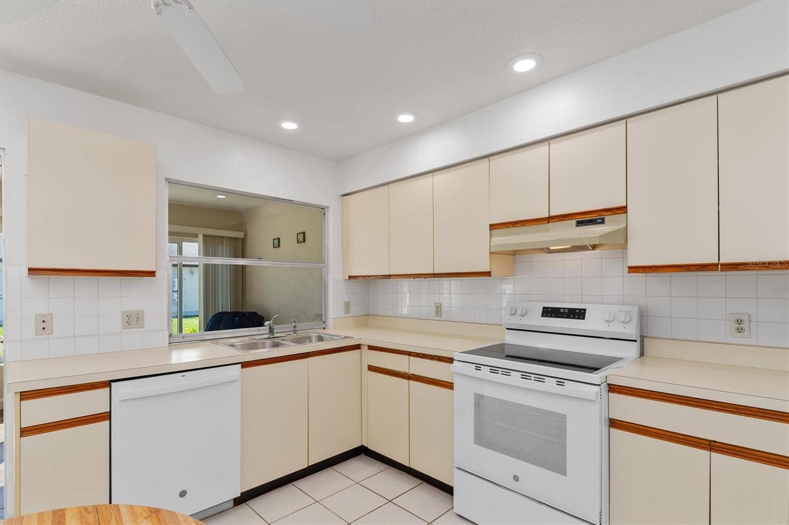 602 DOGWOOD AVENUE, #117, Englewood, FL 34223 602 DOGWOOD AVENUE, #117, Englewood, FL 34223