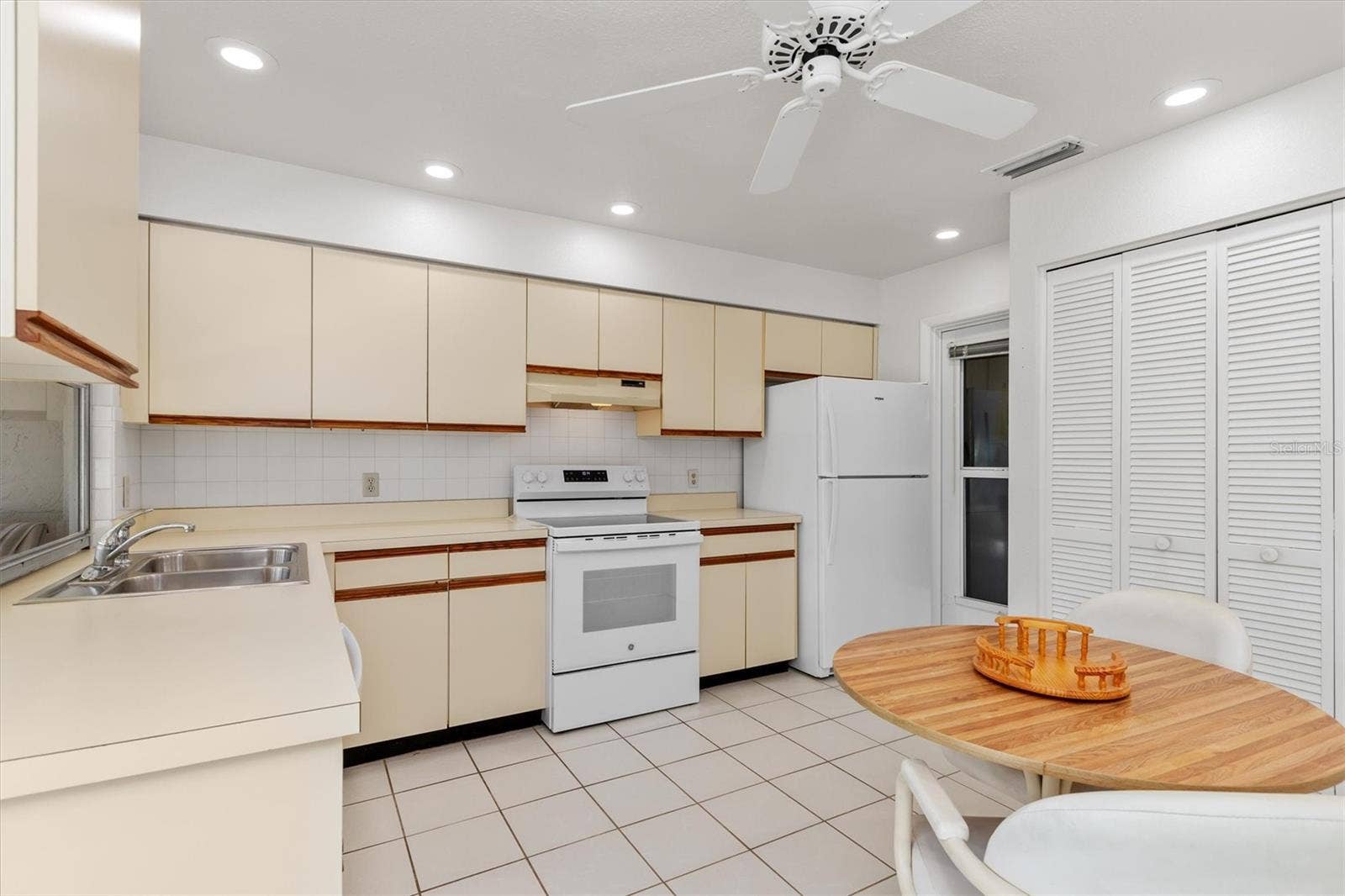 602 DOGWOOD AVENUE, #117, Englewood, FL 34223 602 DOGWOOD AVENUE, #117, Englewood, FL 34223