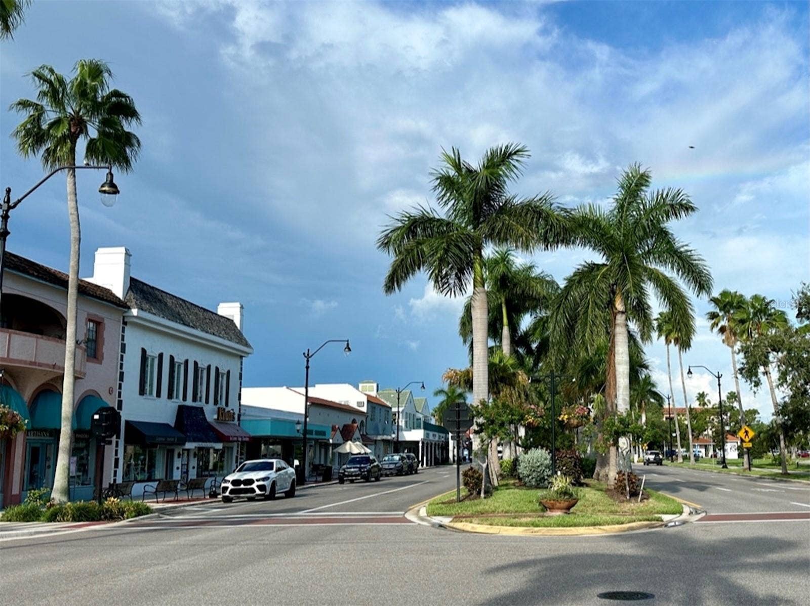 512 W VENICE AVENUE, #607, Venice, FL 34285 Charming historic Venice!
