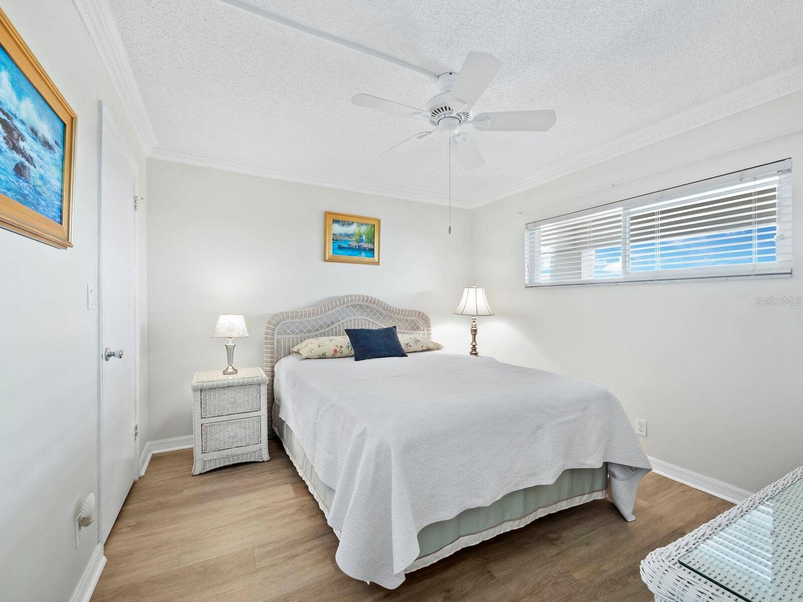512 W VENICE AVENUE, #607, Venice, FL 34285 Guest bedroom with walk-in closet