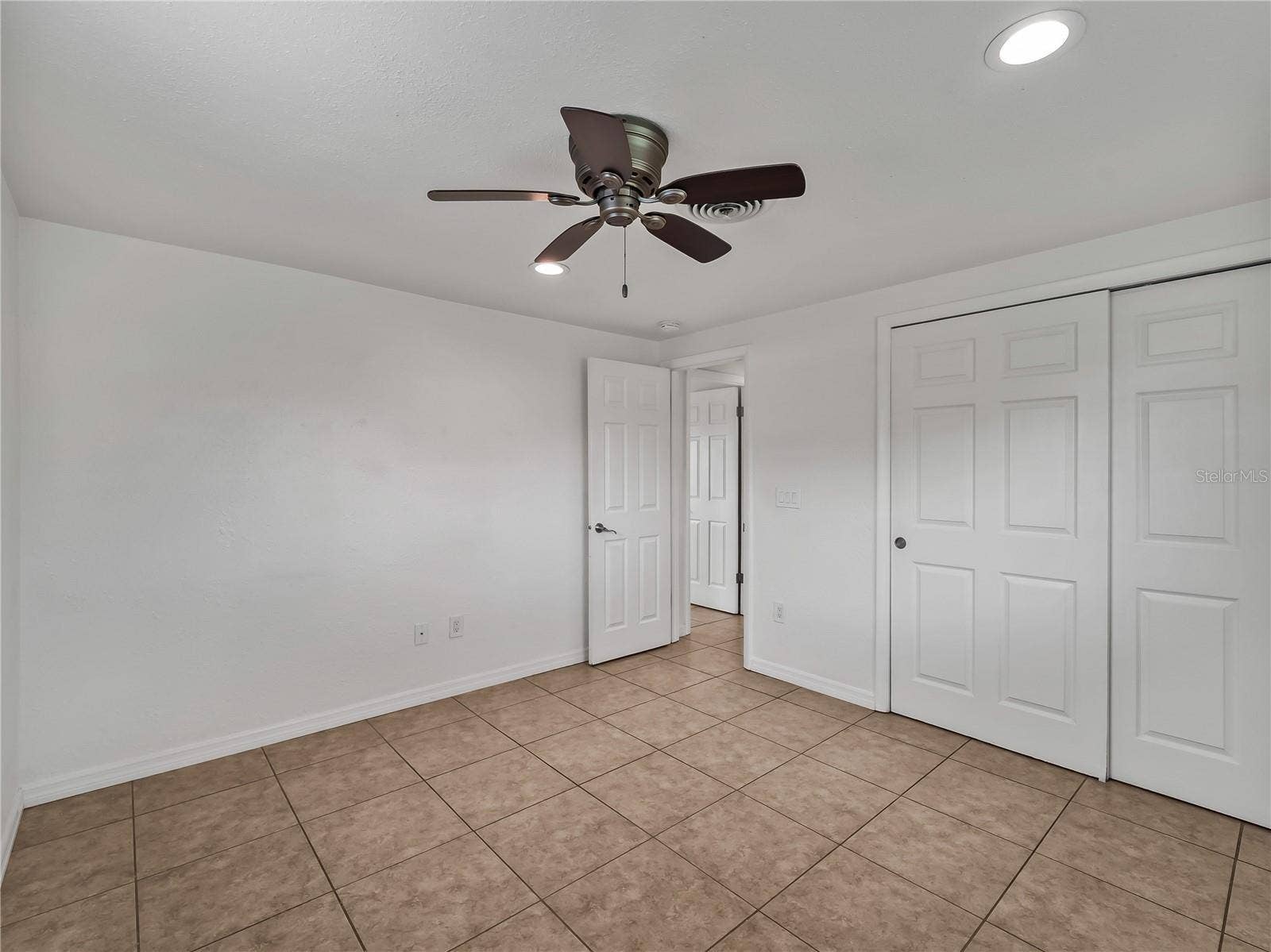 310 GRANT ROAD, Venice, FL 34293 310 GRANT ROAD, Venice, FL 34293