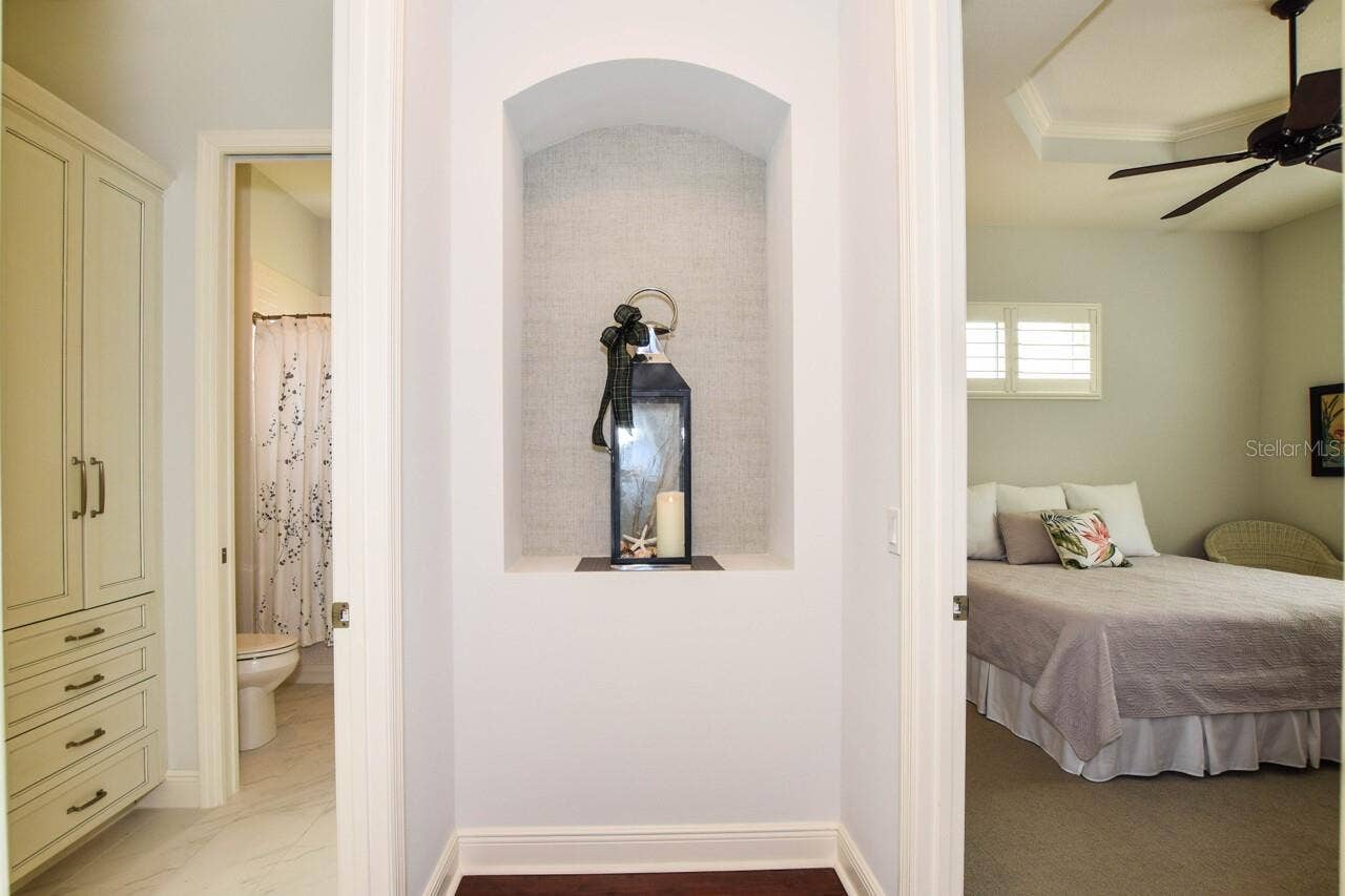 1580 LANCASHIRE DRIVE, Venice, FL 34293 1580 LANCASHIRE DRIVE, Venice, FL 34293