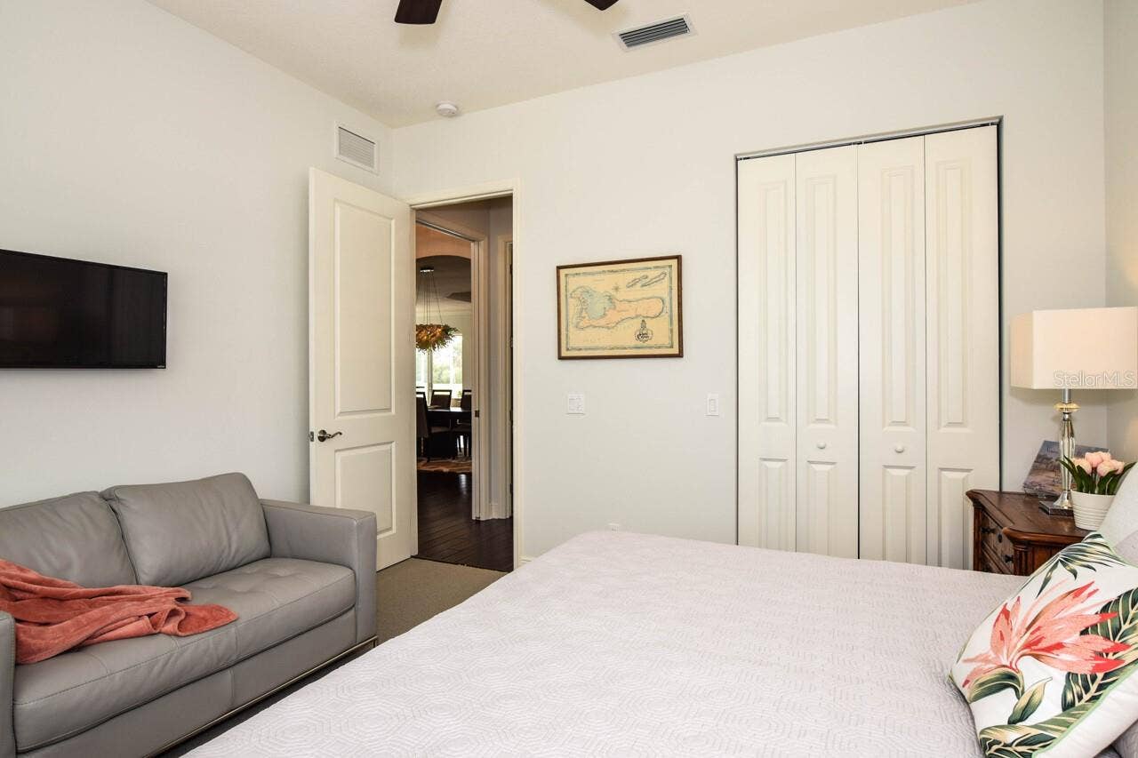 1580 LANCASHIRE DRIVE, Venice, FL 34293 1580 LANCASHIRE DRIVE, Venice, FL 34293