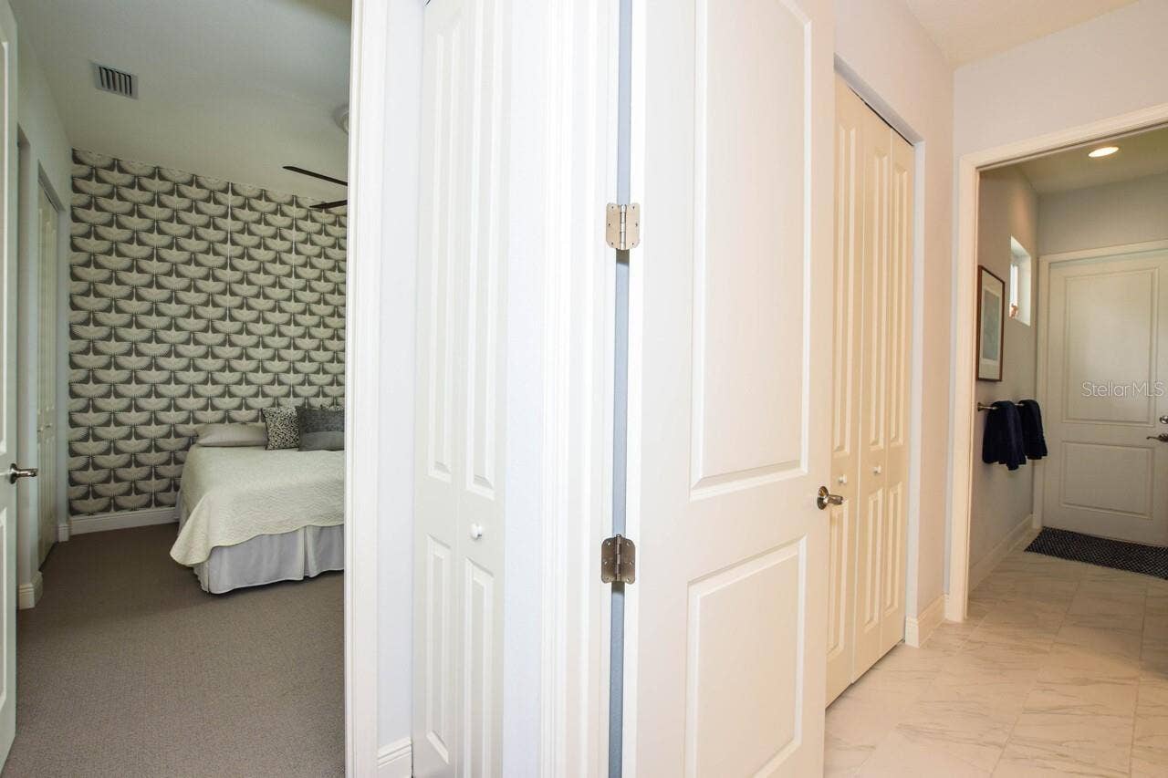 1580 LANCASHIRE DRIVE, Venice, FL 34293 1580 LANCASHIRE DRIVE, Venice, FL 34293