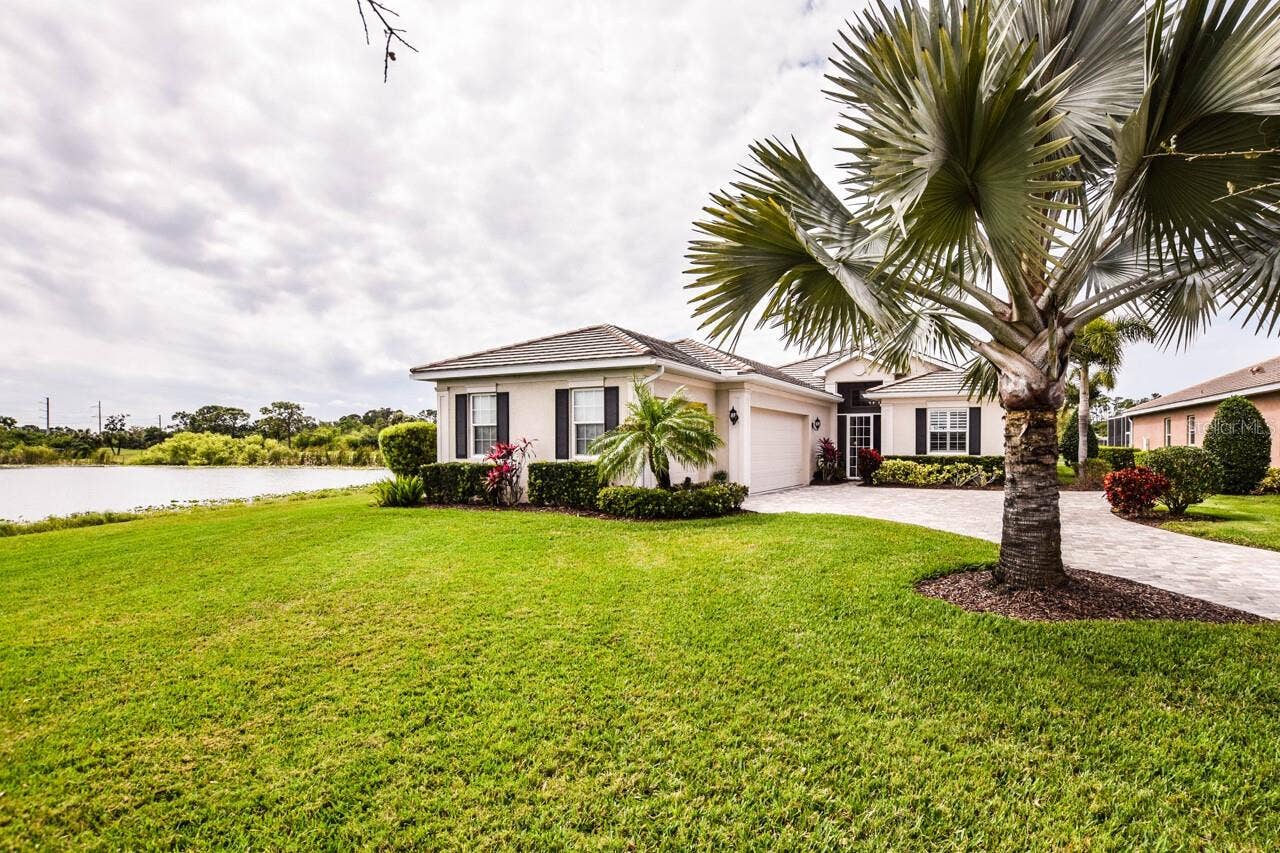 1580 LANCASHIRE DRIVE, Venice, FL 34293 1580 LANCASHIRE DRIVE, Venice, FL 34293