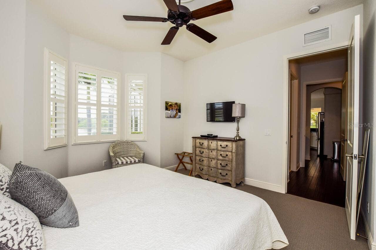 1580 LANCASHIRE DRIVE, Venice, FL 34293 1580 LANCASHIRE DRIVE, Venice, FL 34293