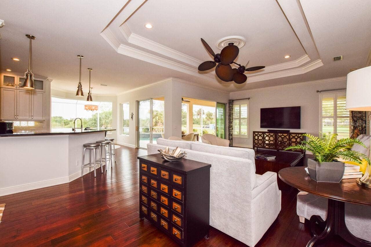 1580 LANCASHIRE DRIVE, Venice, FL 34293 1580 LANCASHIRE DRIVE, Venice, FL 34293