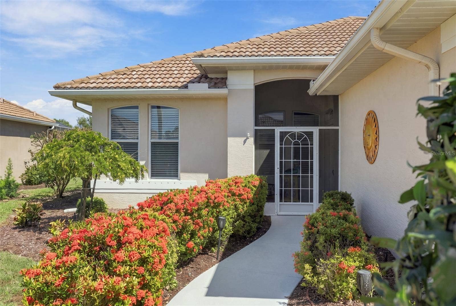 687 LAKESCENE DRIVE, Venice, FL 34293 687 LAKESCENE DRIVE, Venice, FL 34293