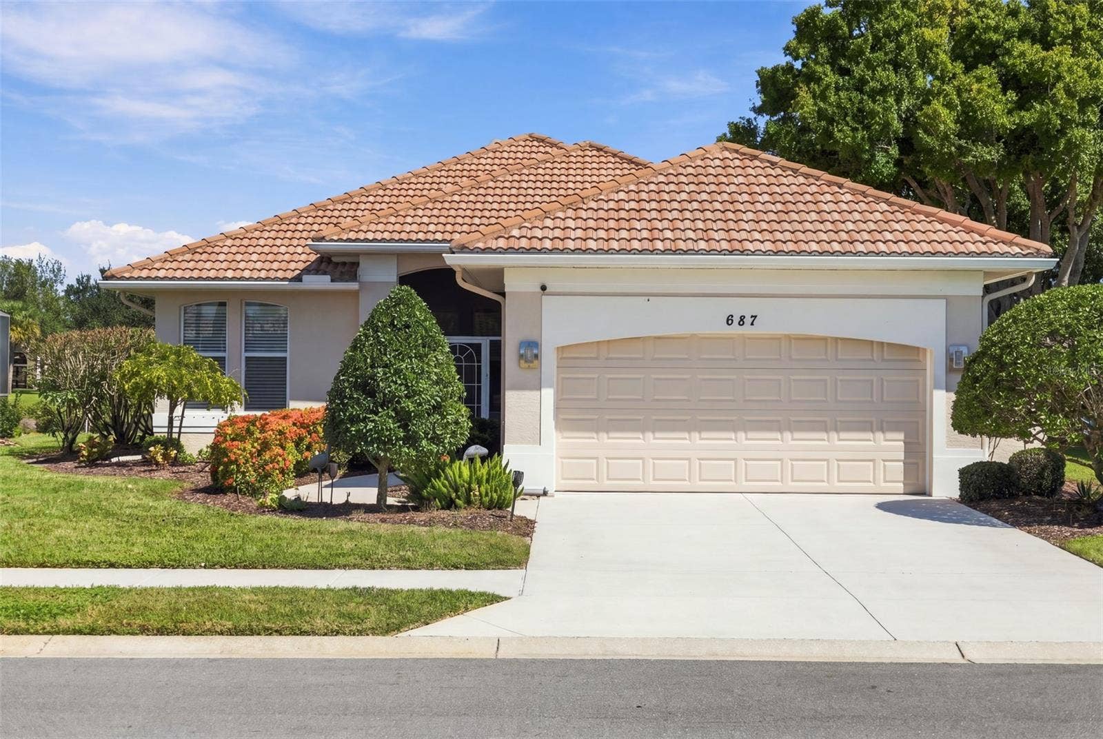 687 LAKESCENE DRIVE, Venice, FL 34293 687 LAKESCENE DRIVE, Venice, FL 34293