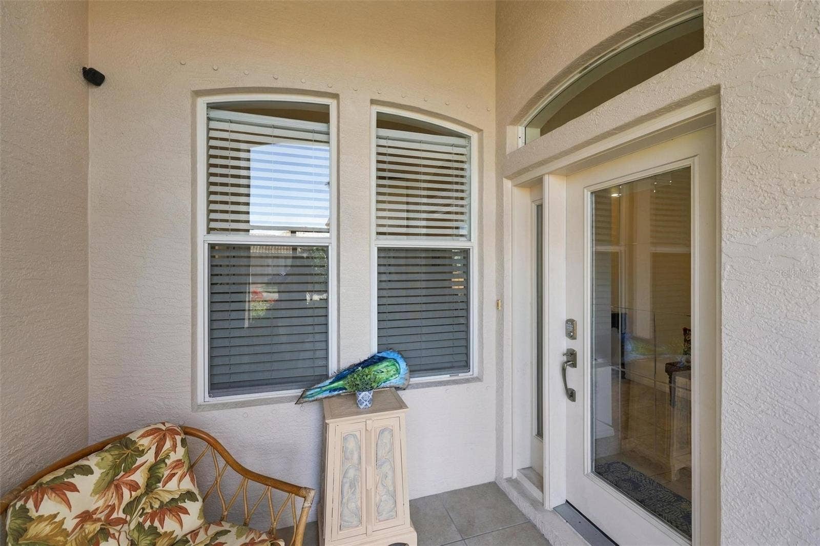 687 LAKESCENE DRIVE, Venice, FL 34293 Screened front entry