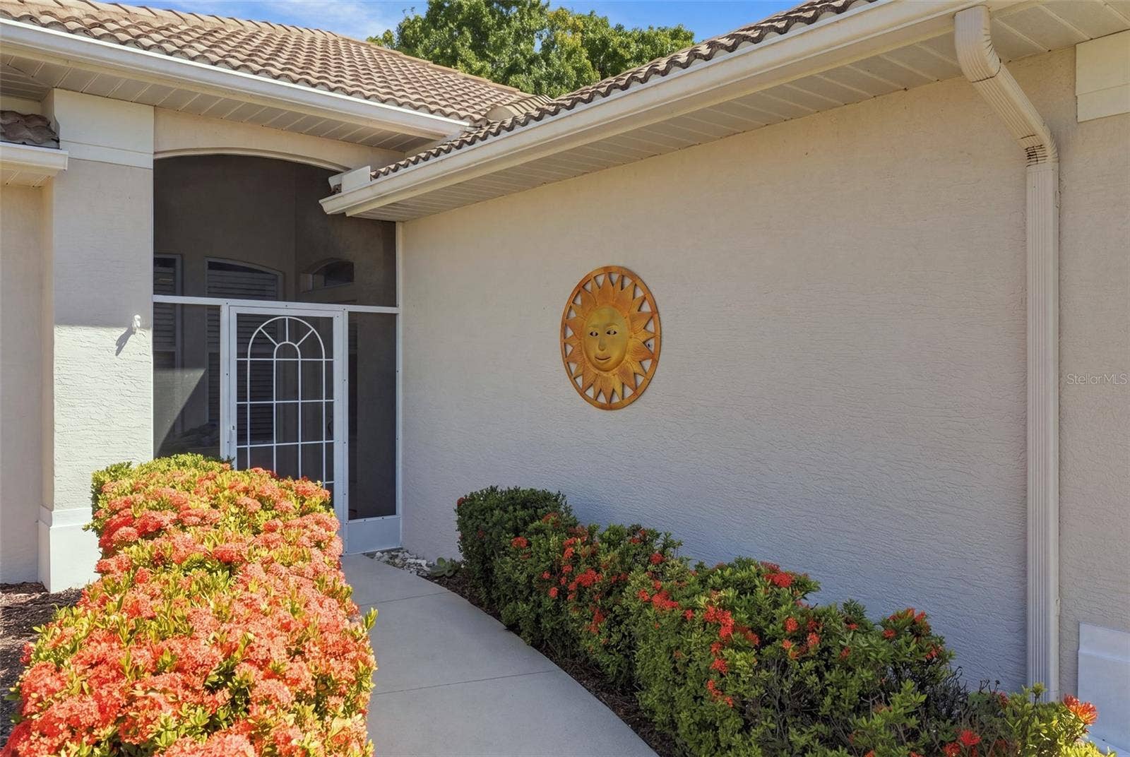 687 LAKESCENE DRIVE, Venice, FL 34293 687 LAKESCENE DRIVE, Venice, FL 34293