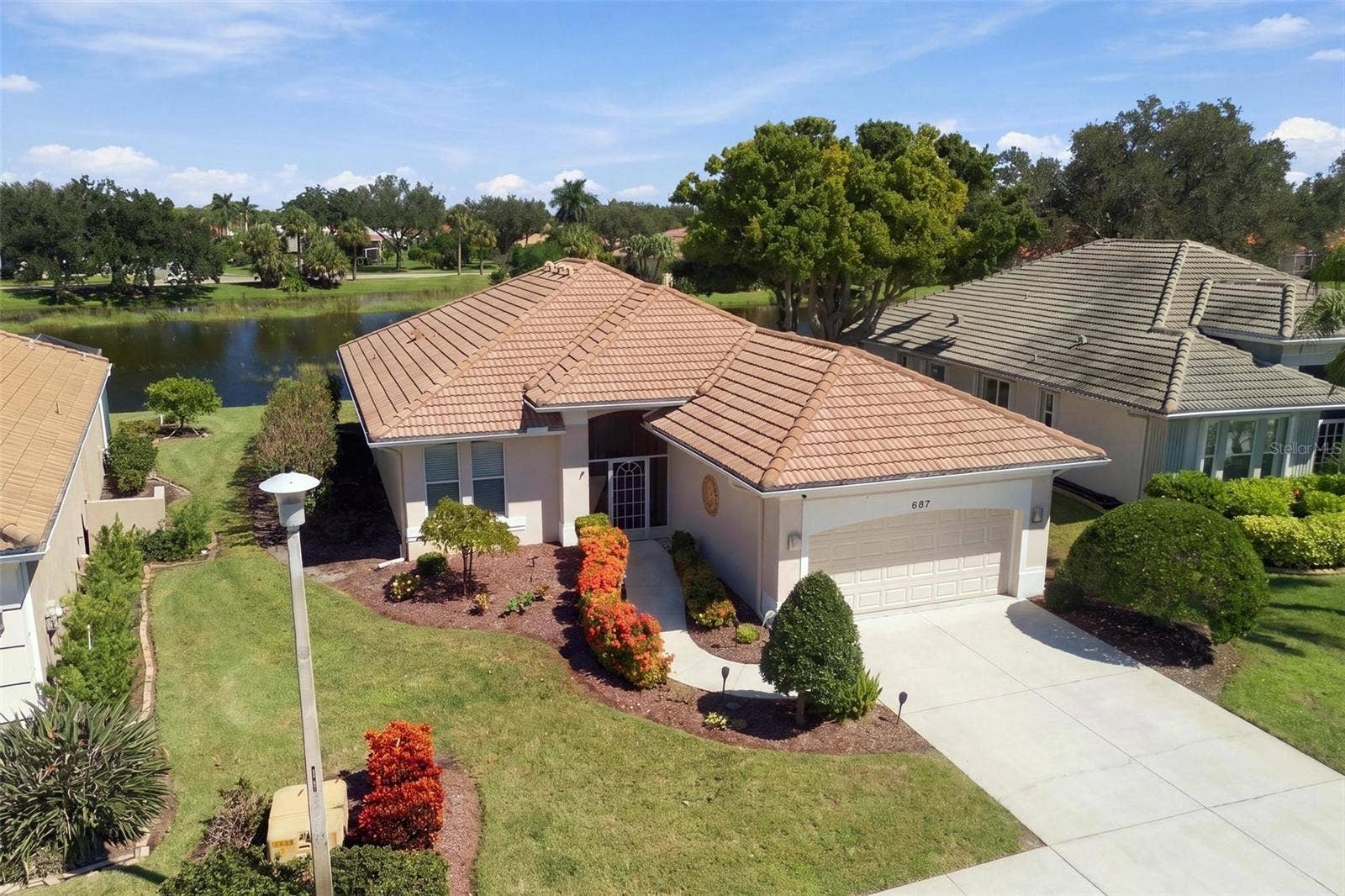 687 LAKESCENE DRIVE, Venice, FL 34293 Lake views