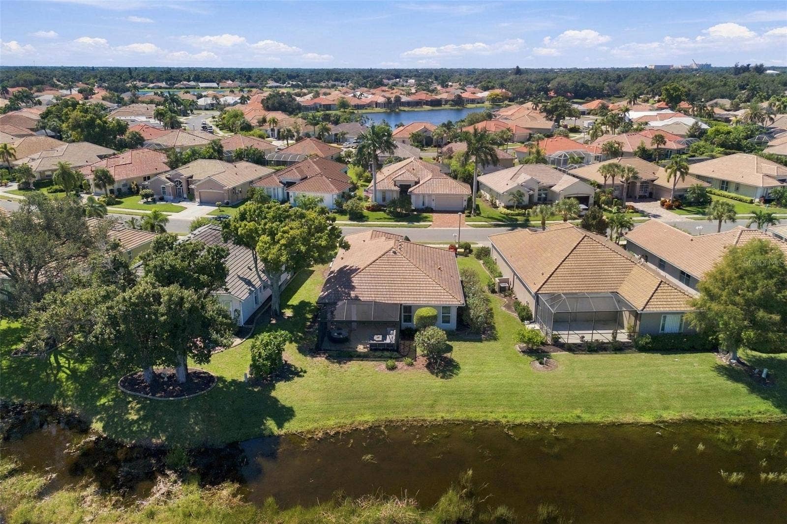 687 LAKESCENE DRIVE, Venice, FL 34293 687 LAKESCENE DRIVE, Venice, FL 34293