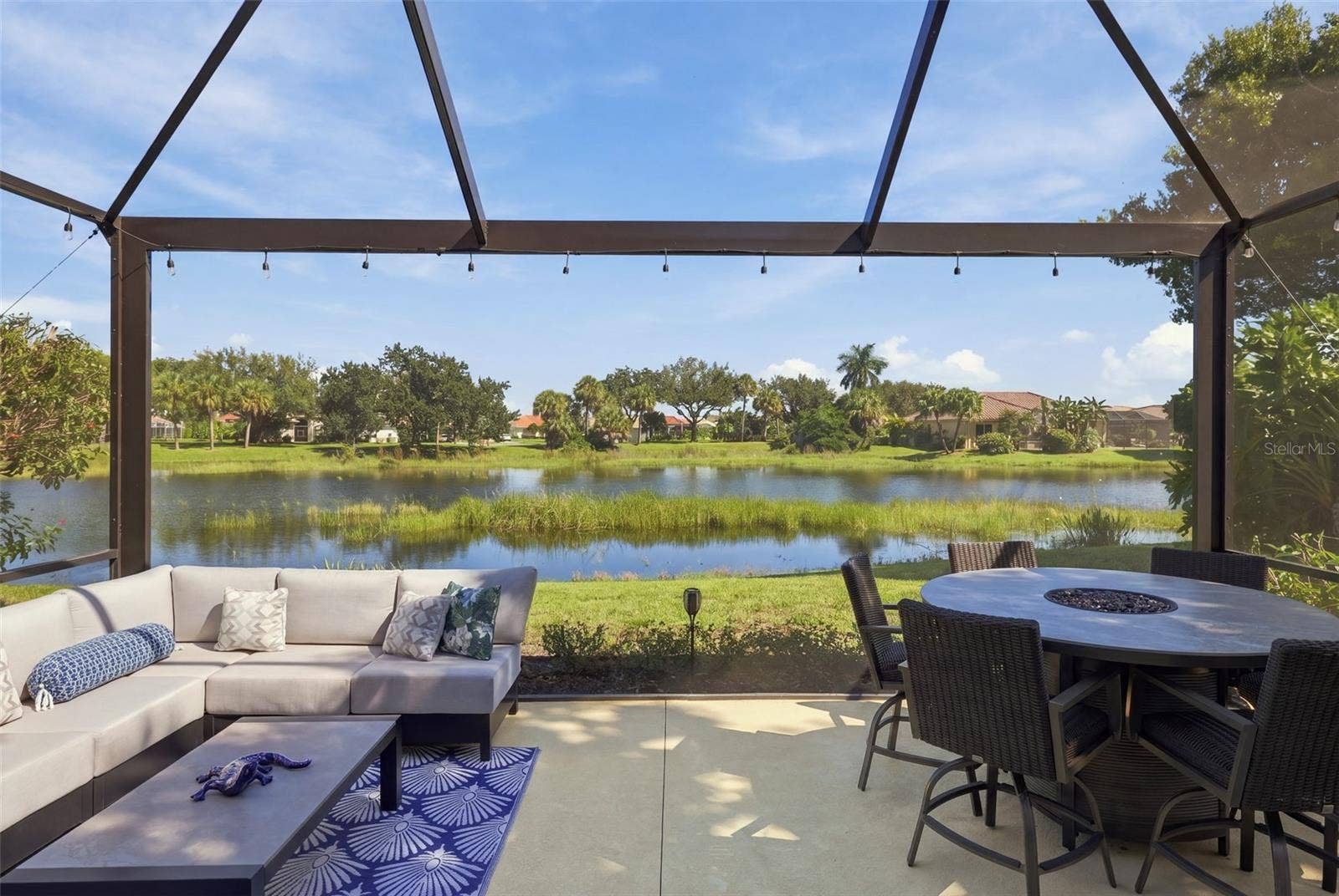 687 LAKESCENE DRIVE, Venice, FL 34293 New extended lanai with panoramic screen view