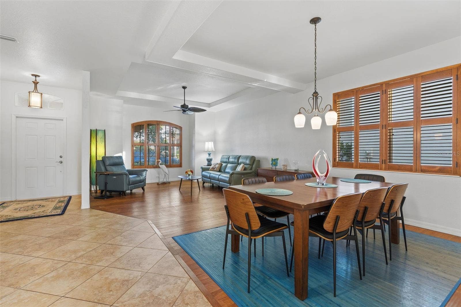 2216 WEAVER BIRD LANE, Venice, FL 34292 Plenty of room to extend the dining table, if need be