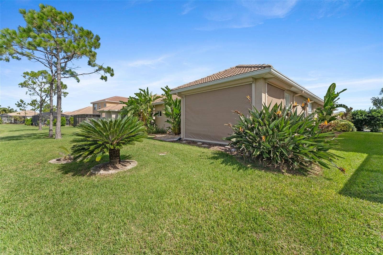 2216 WEAVER BIRD LANE, Venice, FL 34292 Plenty of Room to add a Pool