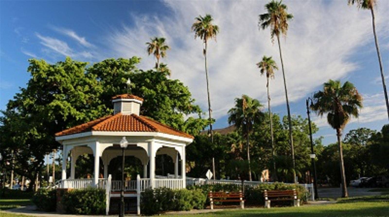 2216 WEAVER BIRD LANE, Venice, FL 34292 The Gazebo at Centennial Park holds periodic concerts