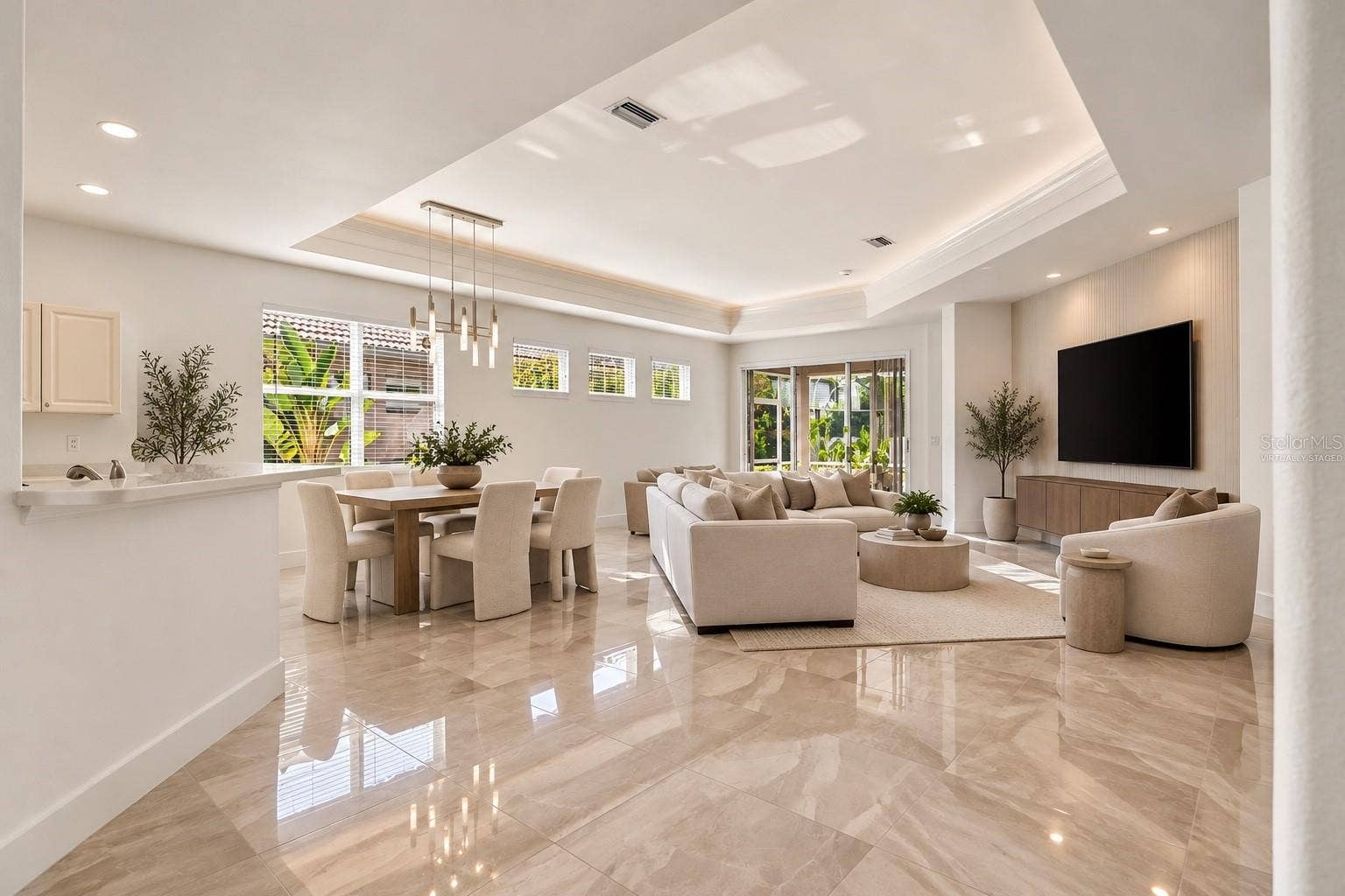 4316 CALLISTA LANE, Sarasota, FL 34243 Virtually staged