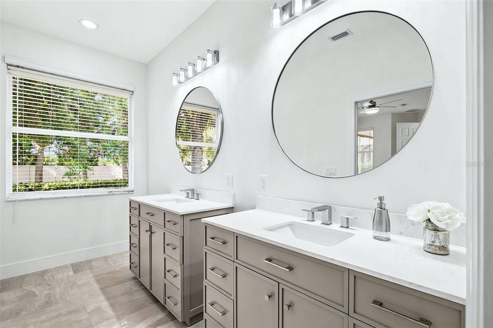 4316 CALLISTA LANE, Sarasota, FL 34243 4316 CALLISTA LANE, Sarasota, FL 34243
