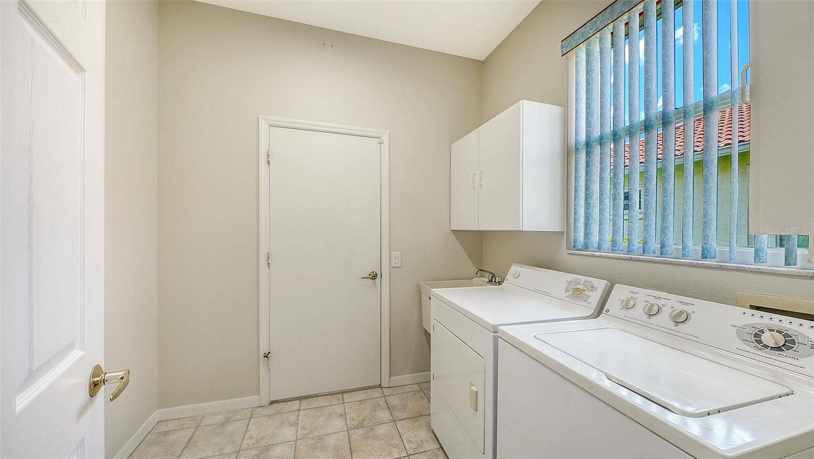 750 BACK NINE DRIVE, Venice, FL 34285 Laundry Room