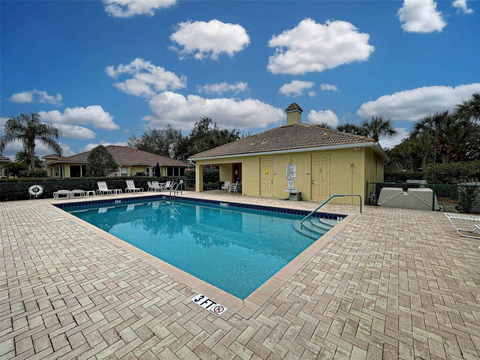 251 VISTA DEL LAGO WAY, Venice, FL 34292