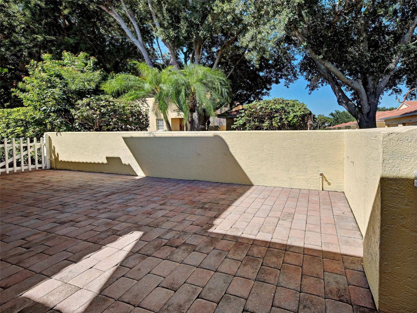 251 VISTA DEL LAGO WAY, Venice, FL 34292