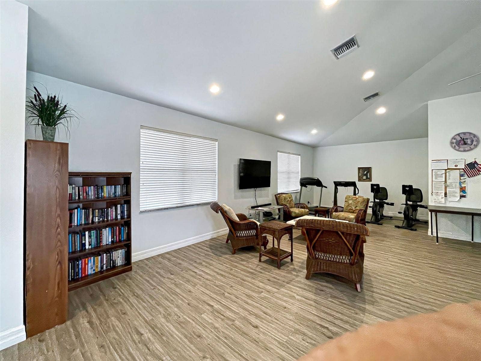 251 VISTA DEL LAGO WAY, Venice, FL 34292