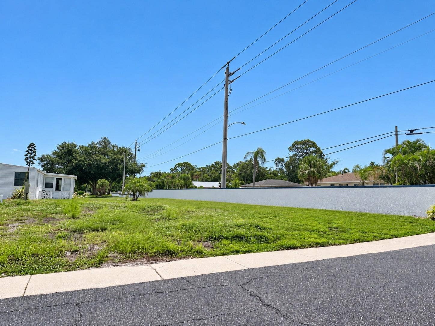 6291 DAFFODIL ROAD, Venice, FL 34293 6291 DAFFODIL ROAD, Venice, FL 34293