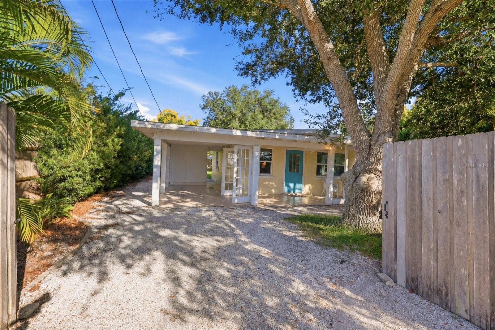 102 RIVER BOULEVARD N, Nokomis, FL 34275 102 RIVER BOULEVARD N, Nokomis, FL 34275