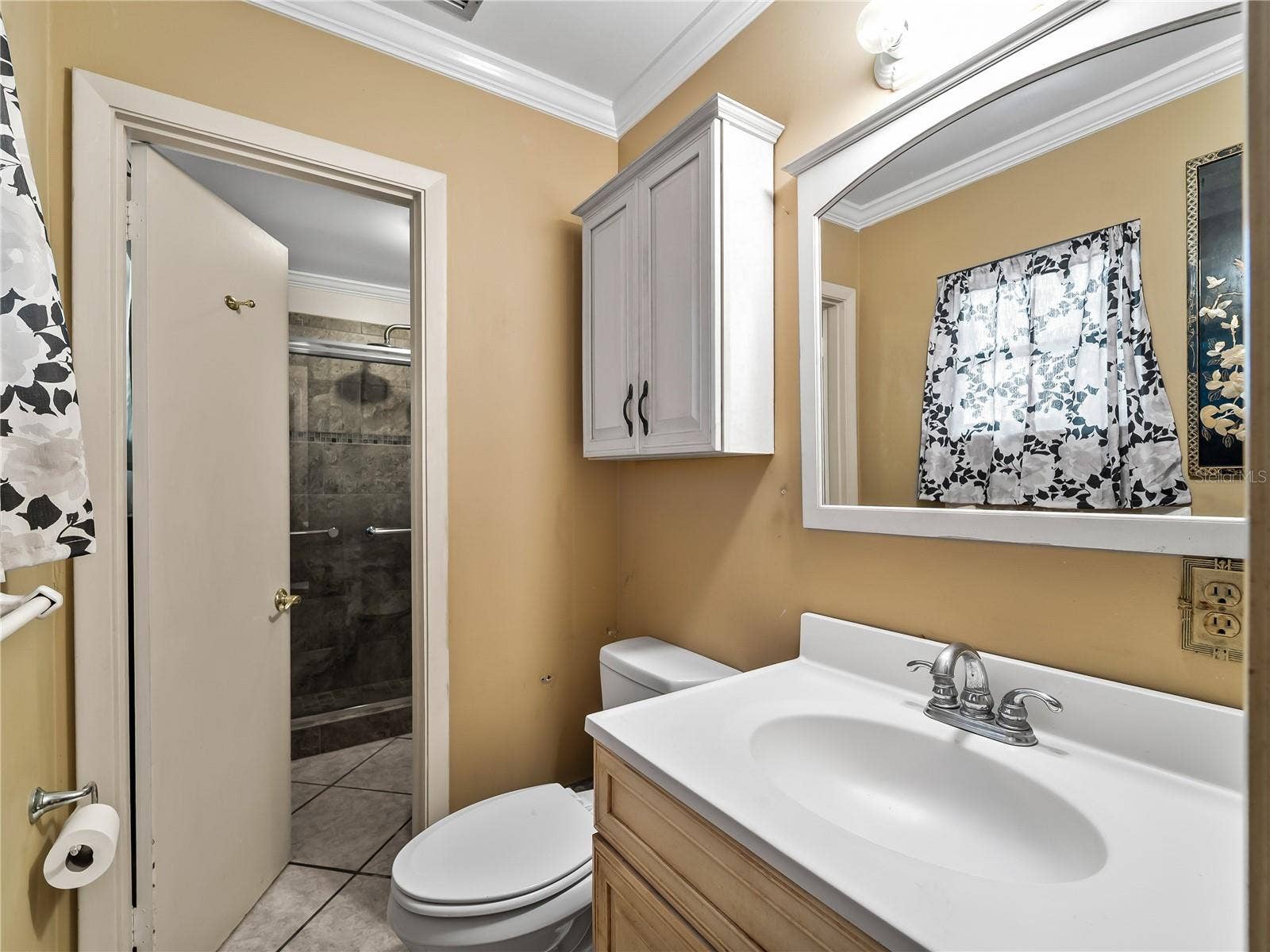 8551 PICKWICK ROAD, North Port, FL 34287 8551 PICKWICK ROAD, North Port, FL 34287