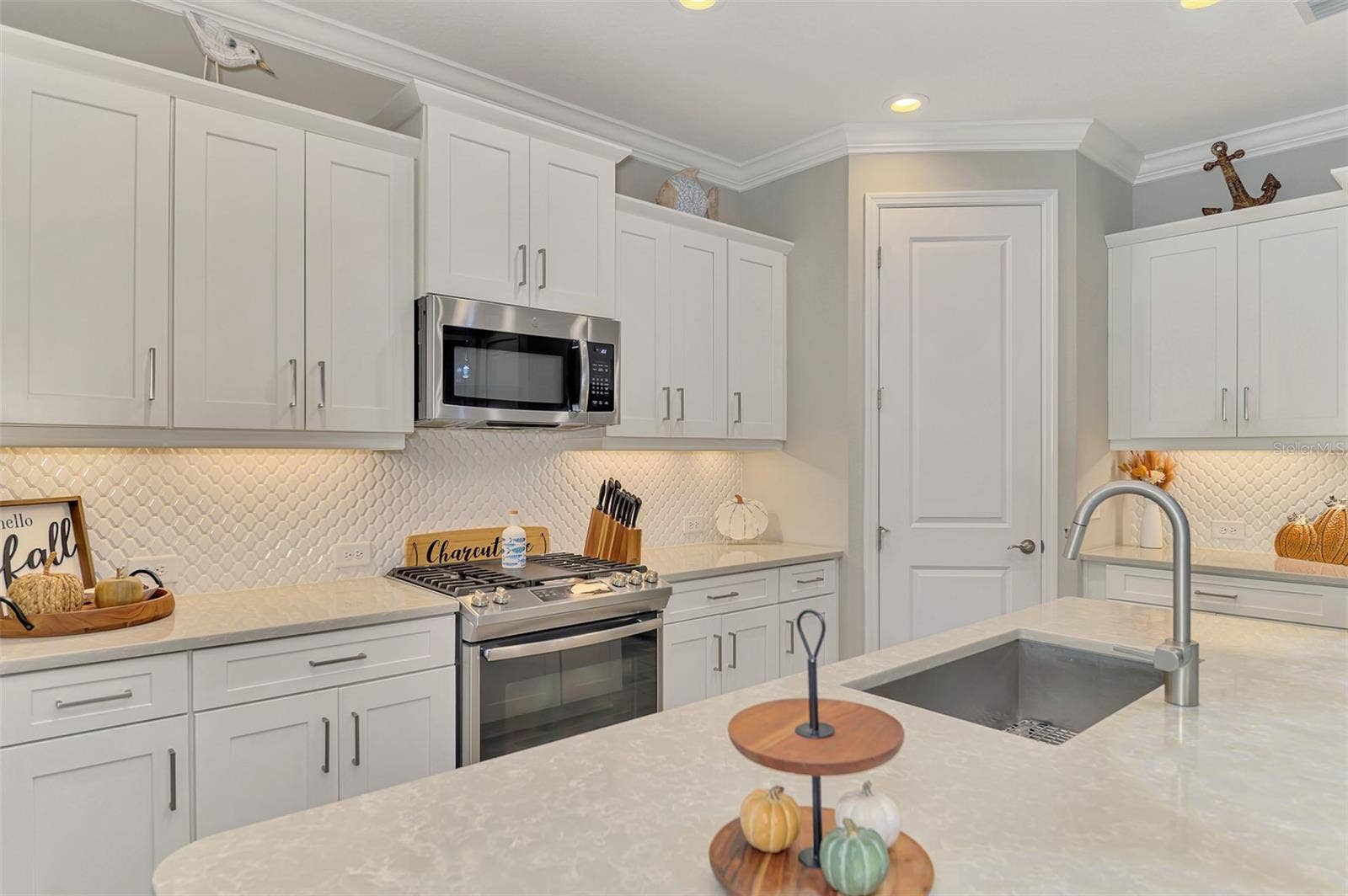 12404 PALATKA DRIVE, Venice, FL 34293 12404 PALATKA DRIVE, Venice, FL 34293
