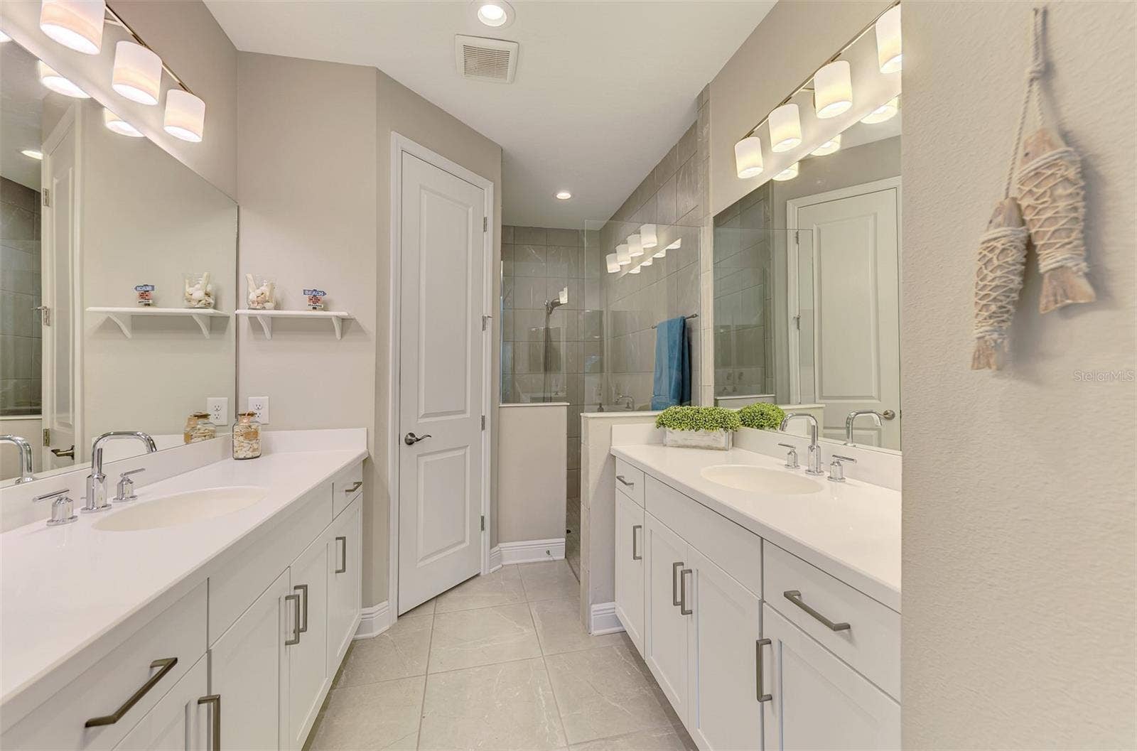 12404 PALATKA DRIVE, Venice, FL 34293 12404 PALATKA DRIVE, Venice, FL 34293