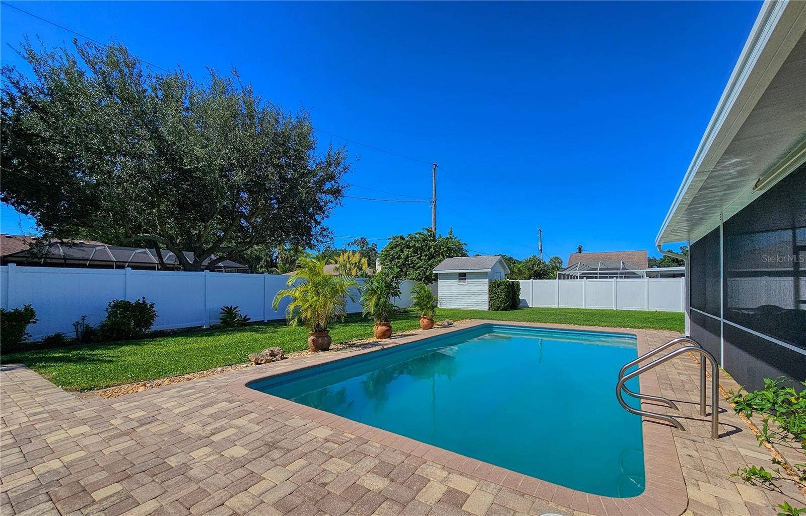2304 50TH STREET W, Bradenton, FL 34209 15' x 30' Freshwater Pool