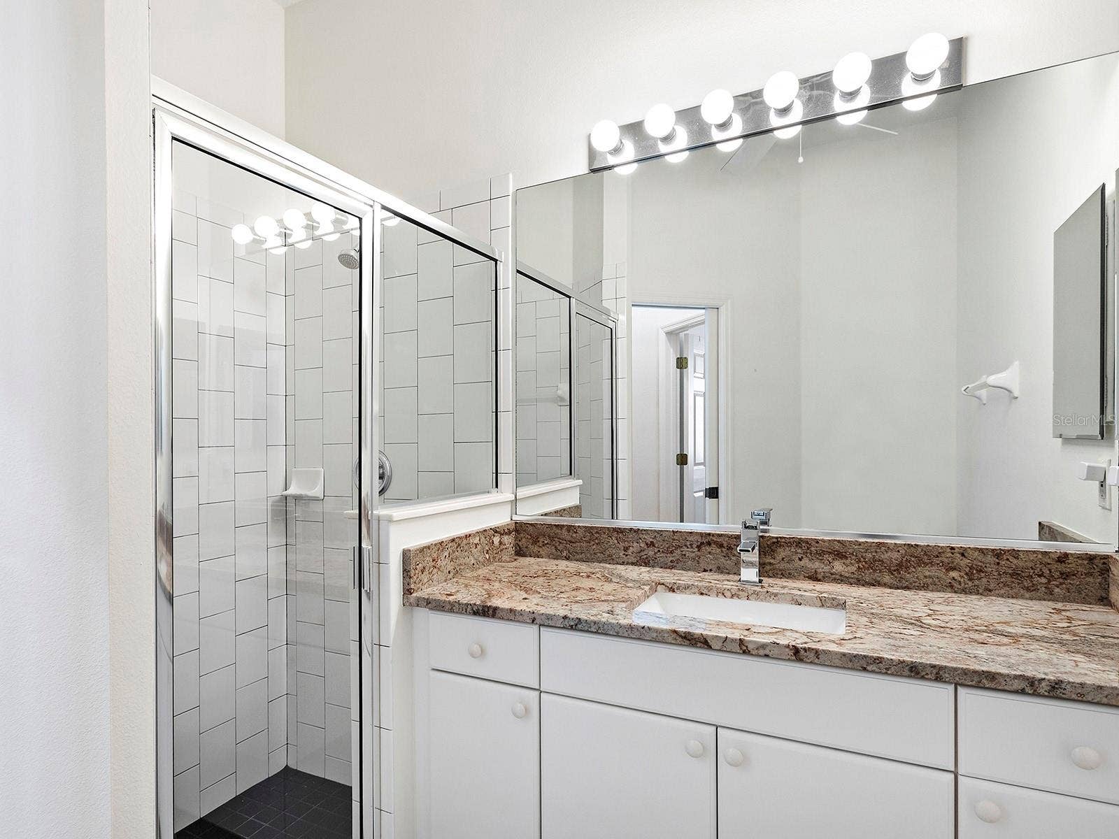 202 RIO TERRA, Venice, FL 34285 202 RIO TERRA, Venice, FL 34285