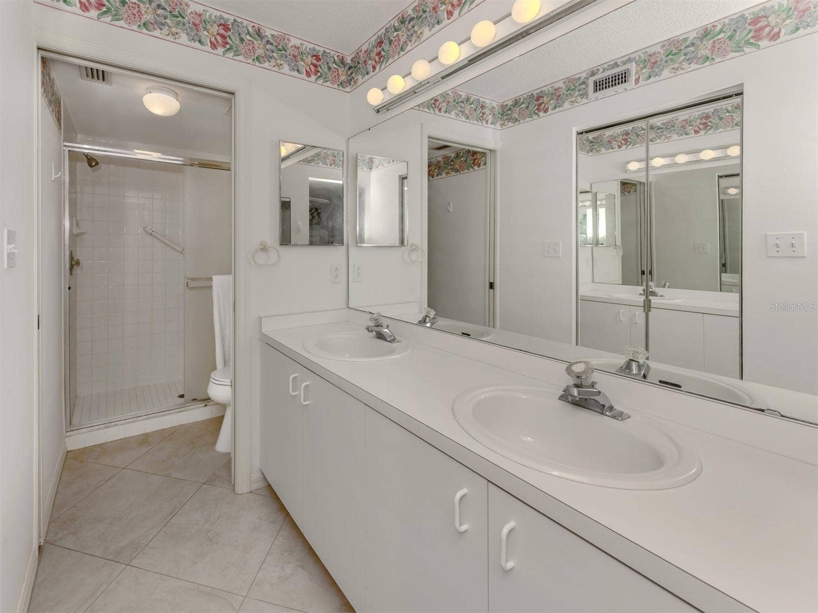 801 WATERSIDE DRIVE, #102, Venice, FL 34285 801 WATERSIDE DRIVE, #102, Venice, FL 34285