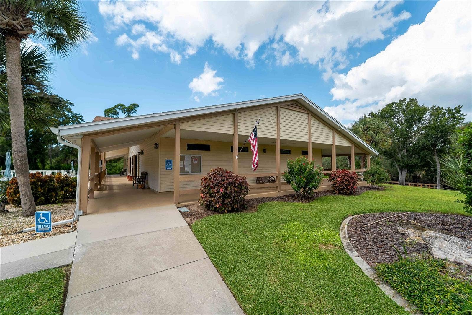 1319 PINEBROOK WAY COURT, Venice, FL 34285