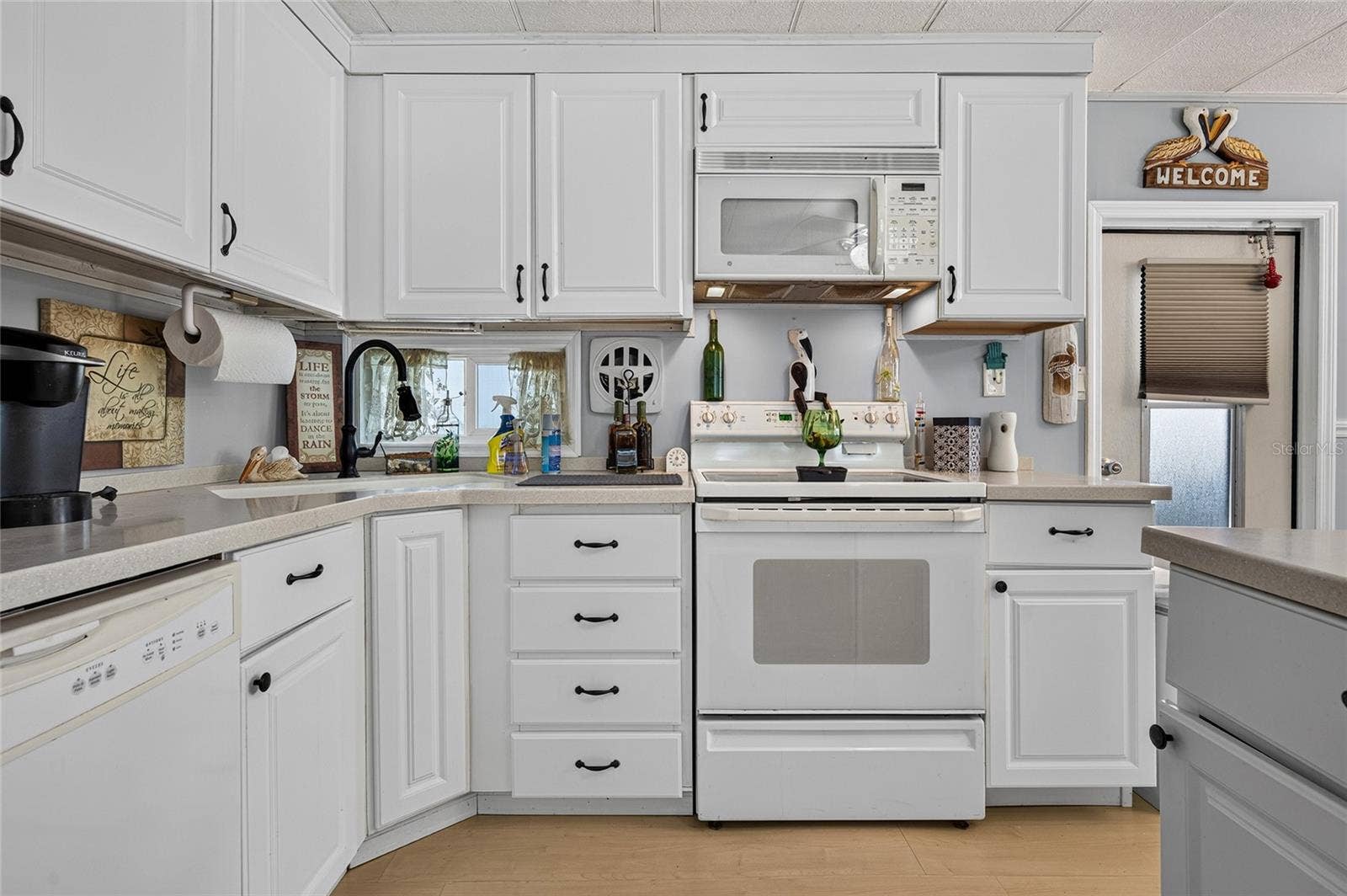 213 MANTUA DRIVE, Venice, FL 34285 213 MANTUA DRIVE, Venice, FL 34285