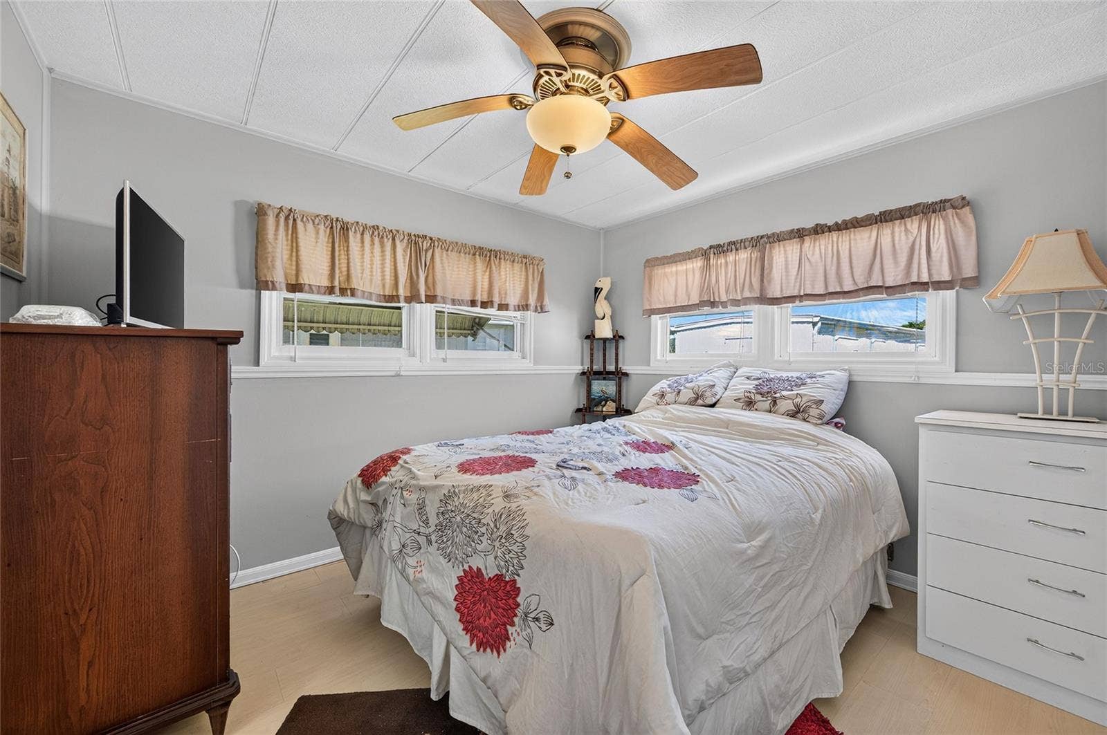 213 MANTUA DRIVE, Venice, FL 34285 213 MANTUA DRIVE, Venice, FL 34285