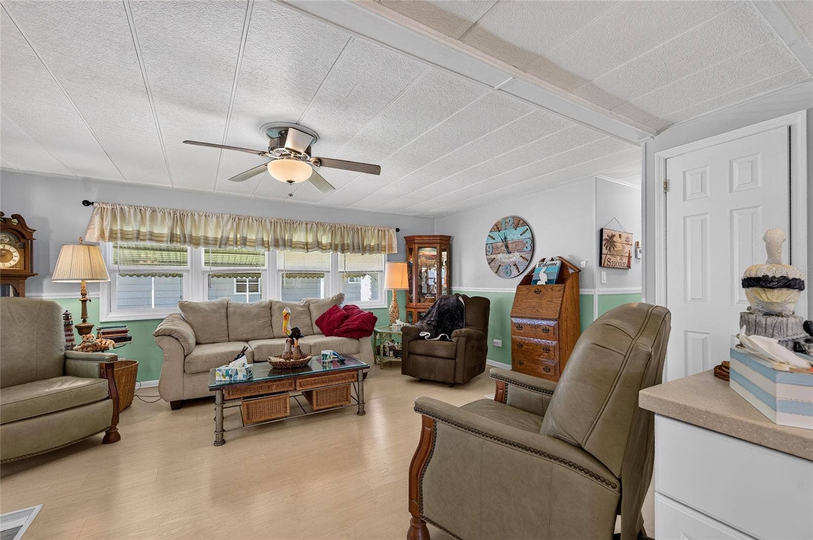 213 MANTUA DRIVE, Venice, FL 34285 213 MANTUA DRIVE, Venice, FL 34285