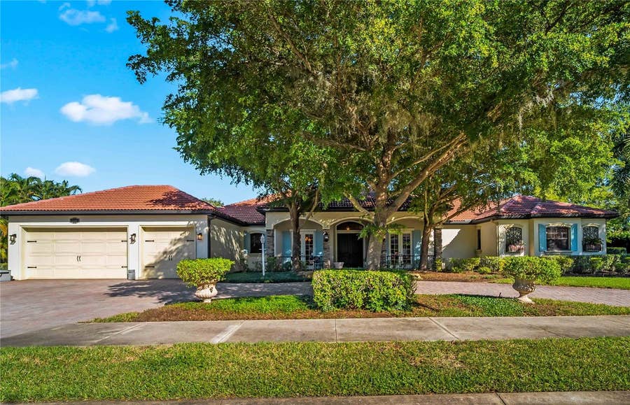 Property photo for 6240 YELLOW WOOD PLACE, Sarasota, FL