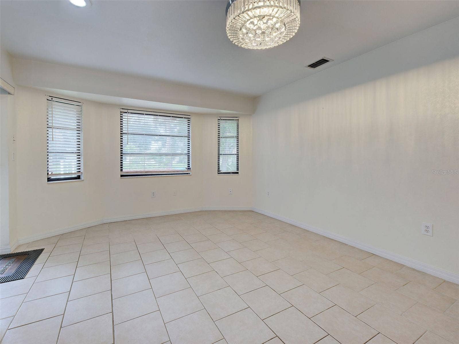 397 DORCHESTER STREET, Port Charlotte, FL 33954 Family room