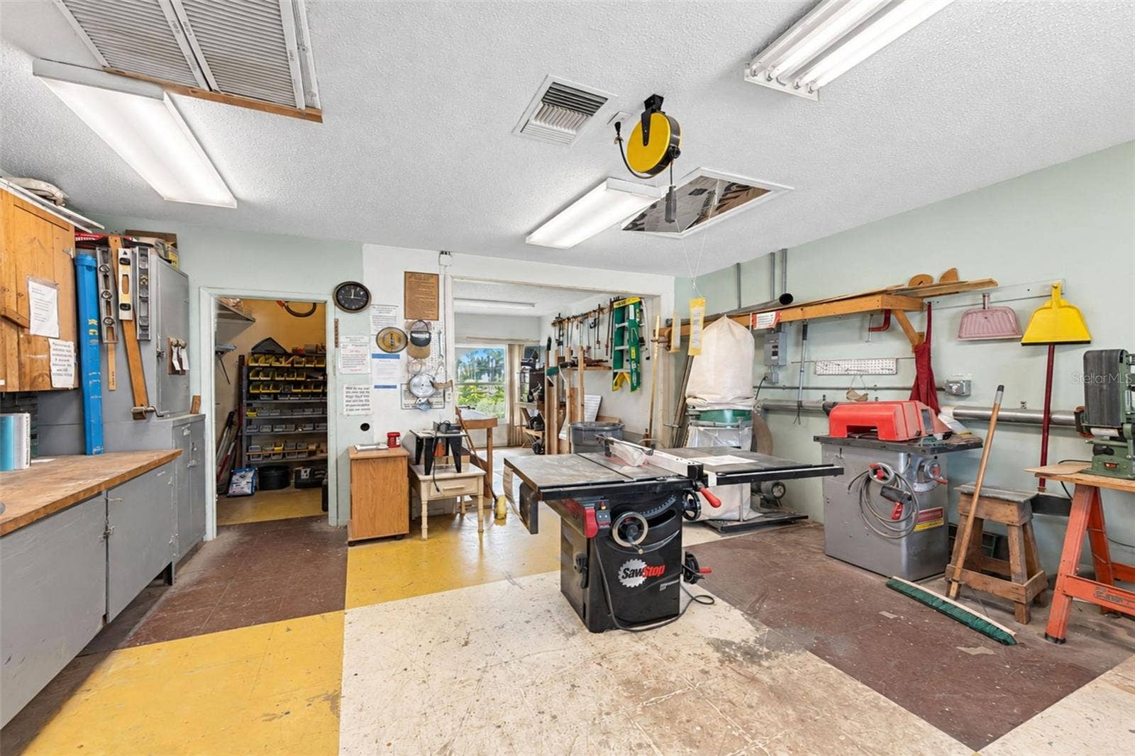39 CROWN POINT DRIVE, Nokomis, FL 34275 39 CROWN POINT DRIVE, Nokomis, FL 34275